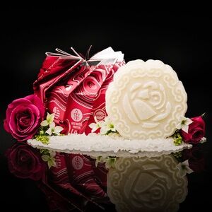 NEW！Viori Shampoo Chamomile Rose Essential Oil Shampoo Bar